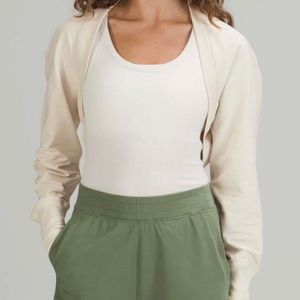 • lululemon - LA cropped long sleeve shrug •